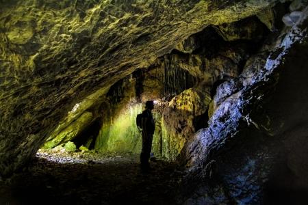 Hayat Kayası Mağarası